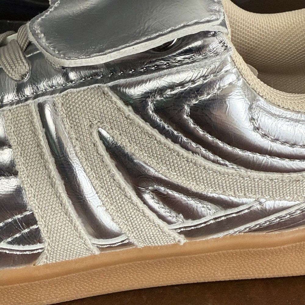 Streatwear Edgy Steve Madden Women Madrid Silver Sneaker Size 6.5 Bujee Glam - Picture 11 of 13